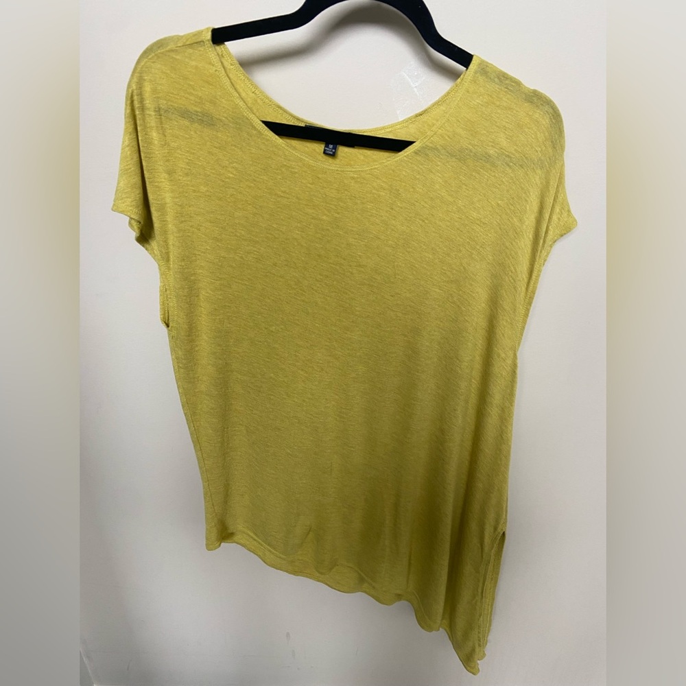 Max Edition green top size medium slit on low side